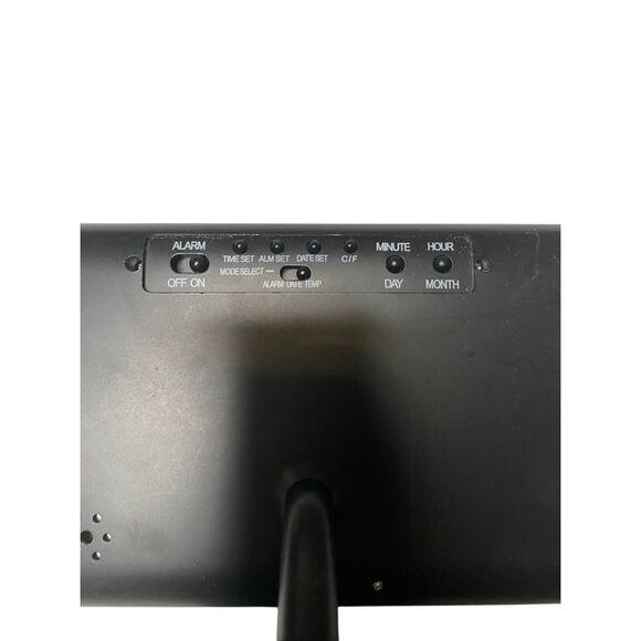 Mainstays Digital Alarm Clock Model E186 Red LED Display Temp Calendar Black - Picture 7 of 11